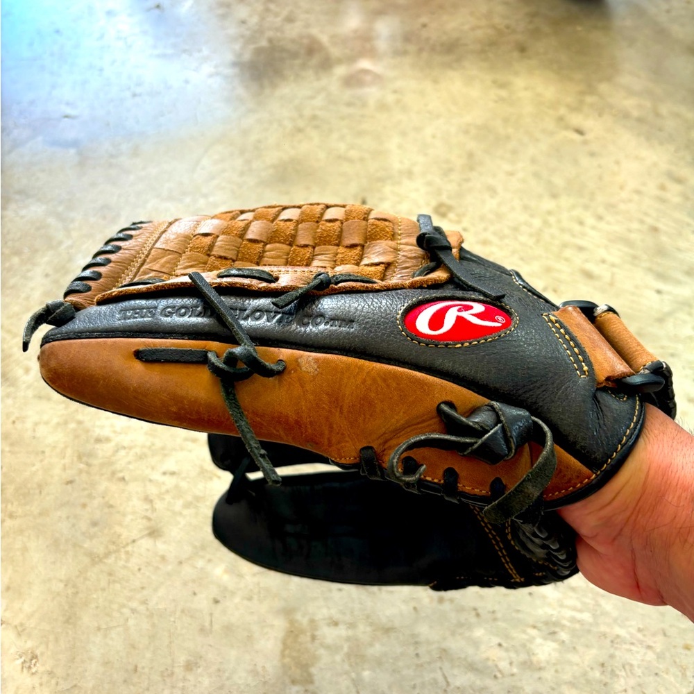 12.5in RHD glove